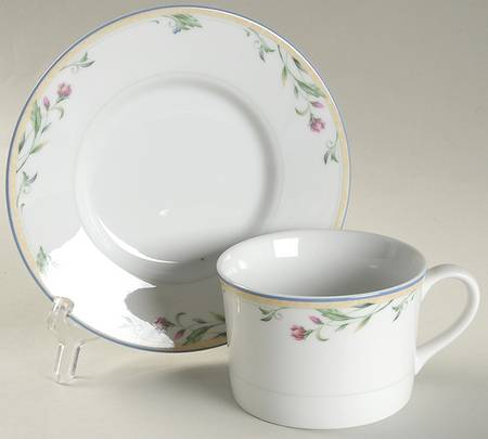 Floretta Flat Cup & Saucer Set