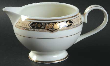 Victorian Hall Creamer