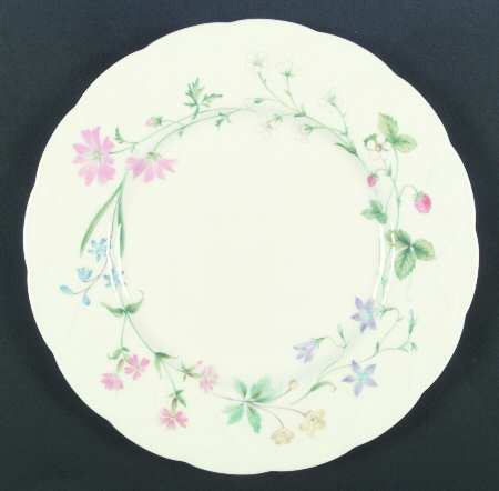 Meadow Song Dinner Plate