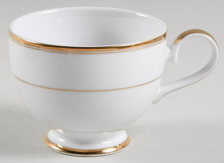 Classic Gold Footed Cup