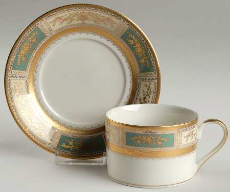 Pompadour Green Flat Cup & Saucer Set