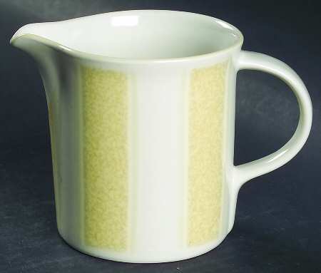 Broadway Yellow Creamer