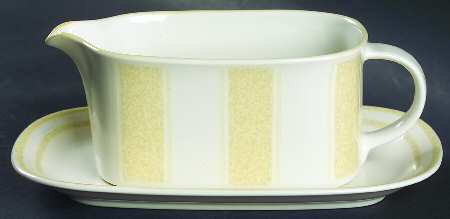 Broadway Yellow Gravy Boat & Underplate (Relish/Butter) by Mikasa