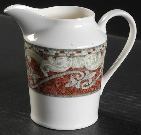 Grecian Court Creamer