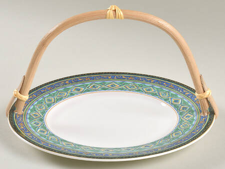 Florenza 5 3/8"-5 5/8" Bamboo Handled Serving Plate  HC