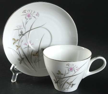 Bellflower Flat Cup & Saucer Set