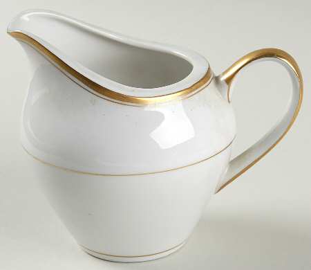 Royalty Creamer