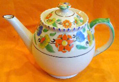 C2412 Teapot & Lid