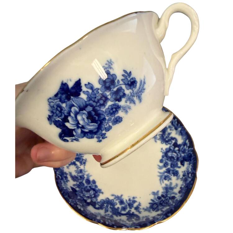 M40 Footed Cup & Saucer Set
