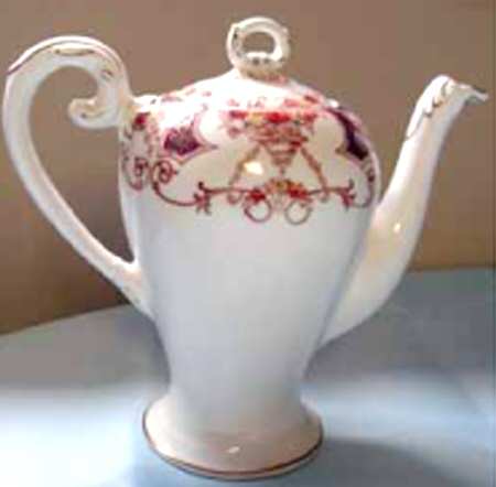 The Regal Red Coffee Pot & Lid
