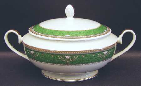 Royal Jade 2 Qt Round Covered Casserole