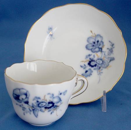 MSS37 Footed Cup & Saucer Set