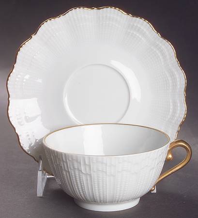 Corail Flat Cup & Saucer Set