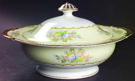 Calais Round Covered Vegetable