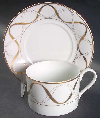 Golden Twist Flat Cup & Saucer Set