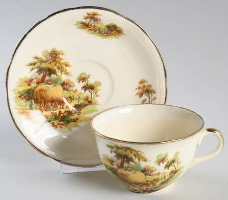 MEA64 Flat Cup & Saucer Set
