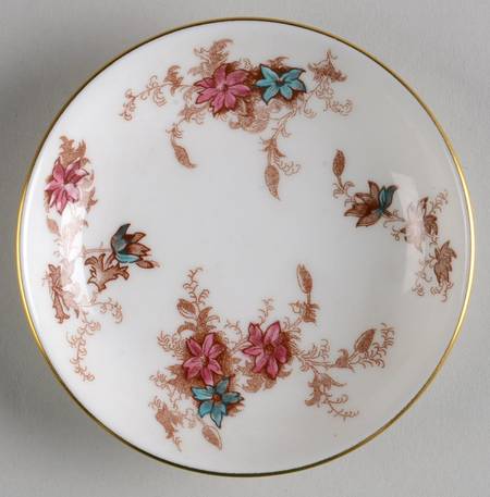 Ancestral (Wreath Backstamp) Butter Pat