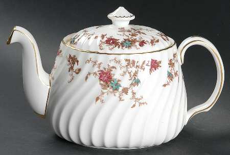 Ancestral (Wreath Backstamp) Teapot & Lid
