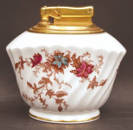 Ancestral (Wreath Backstamp) Cigarette Lighter
