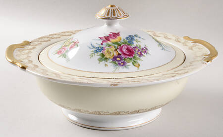 Gramercy Round Covered Vegetable