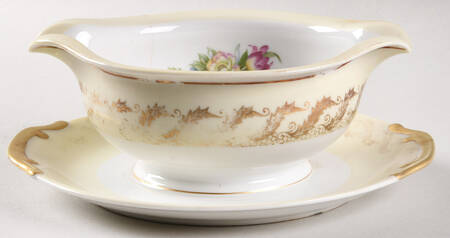 Gramercy Gravy Boat with Attached Underplate