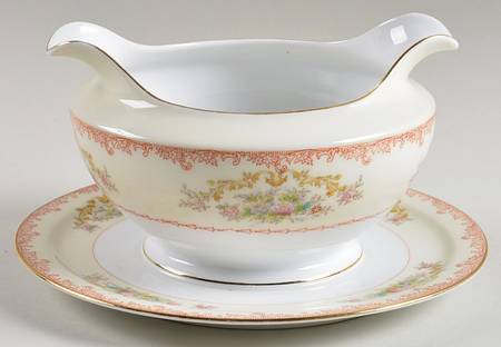 MEI565 Gravy Boat with Attached Underplate