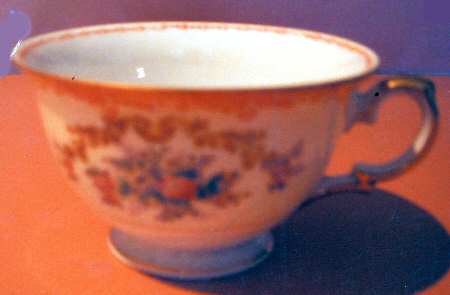 MEI565 Footed Cup