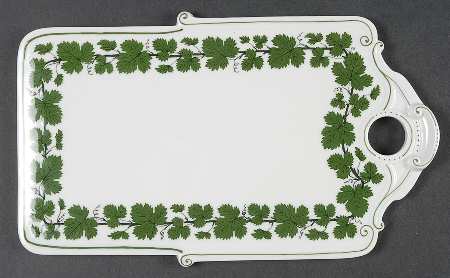 Full Green Vine (Scalloped, No Trim) Cheese and Cracker Board