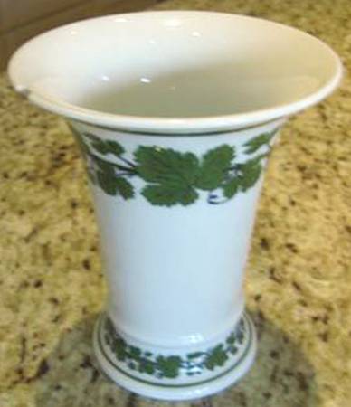 Full Green Vine (Scalloped, No Trim) 5" Vase