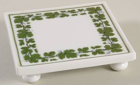 Full Green Vine (Scalloped, No Trim) Square Tea Tile