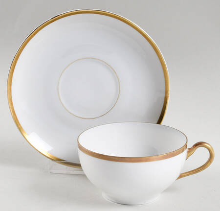 MUE71 Flat Cup & Saucer Set