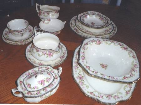 Rose Bower 9" Round Vegetable Bowl