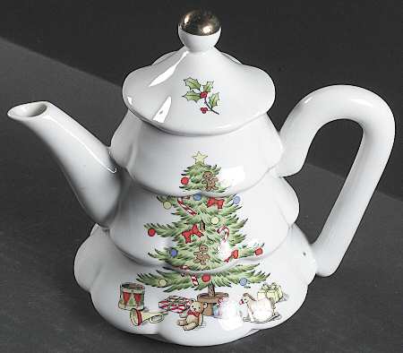 Home For The Holidays (No Gold Band) Teapot & Lid