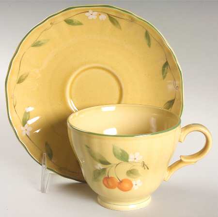 Garden Glow Footed Cup & Saucer Set