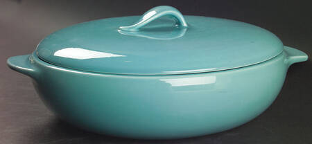 Casual California Turquoise Round Covered Vegetable