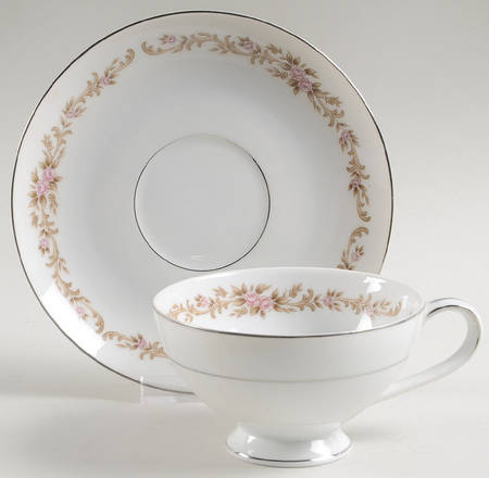 Ramona Footed Cup & Saucer Set