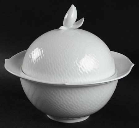 Wave White Tureen &  Lid