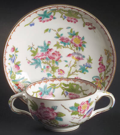Cuckoo (Smooth, White, Globe Bks) Flat Bouillon Cup & Saucer