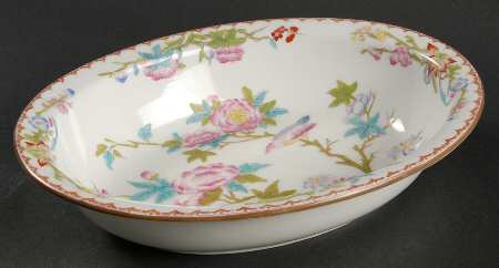Cuckoo (Smooth, White, Globe Bks) 9" Oval Vegetable Bowl