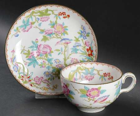 Cuckoo (Smooth, White, Globe Bks) Oversized Cup & Saucer Set