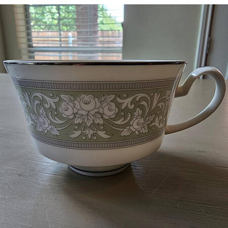 Winsome Footed Cup