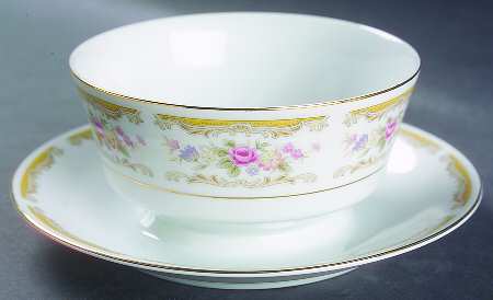 Chippendale Gravy Boat with Attached Underplate