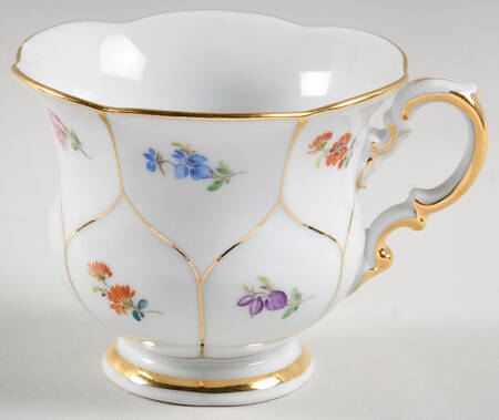 MSS54 Footed Cup