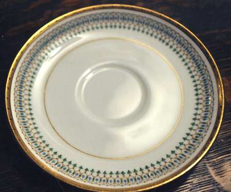 H2566 Saucer