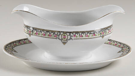 MUE77 Gravy Boat with Attached Underplate
