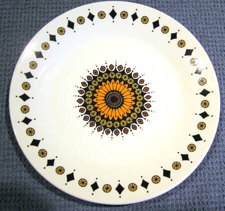 MEK81 Dinner Plate