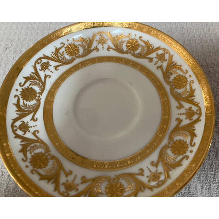 H1832 Saucer
