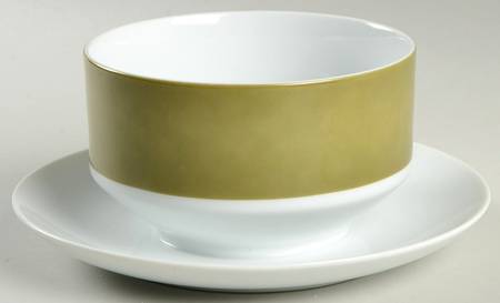 Tawny Green Gravy Boat with Attached Underplate by Mikasa