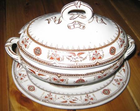 Berlin Bird Gray, Rust and Tan Sauce Boat & Lid with Underplate