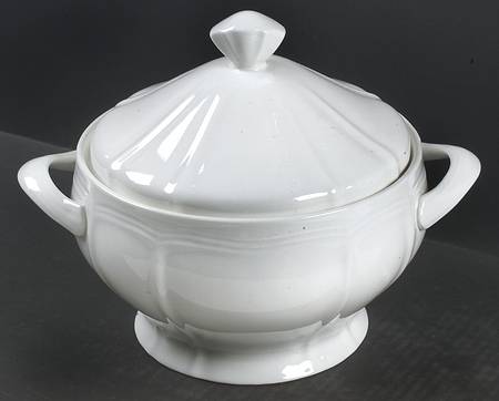 Antique White (Not Bone) 2 Qt Round Covered Casserole